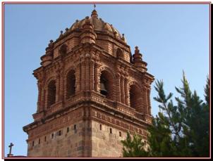 Clocher du monastre San Domingo