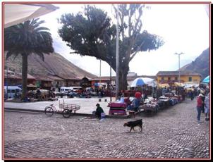 Place du march de Pisac, vide !!!!
