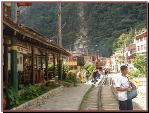AGUAS-CALIENTES, la gare