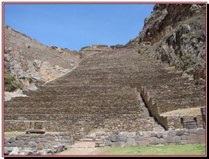 OLLANTAYTAMBO, les escaliers de la forteresse