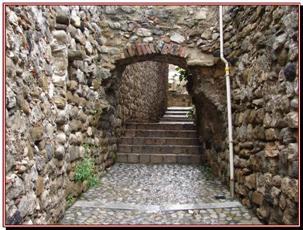 Besalu, quelques restes de muraille