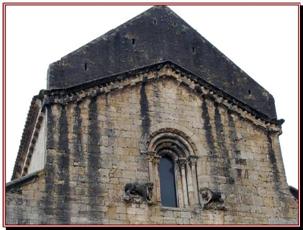 Faade de l'glise St Pere, Besalu