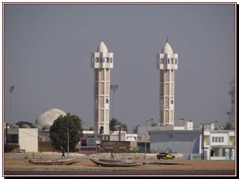 Sur le continent, la mosque mouride