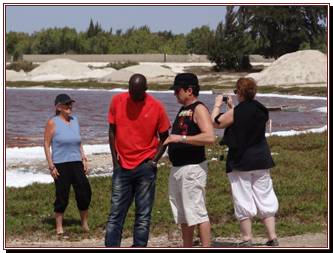 Une partie du groupe devant le lac