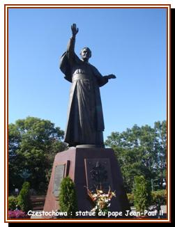 La statue du pape Jean-Paul II