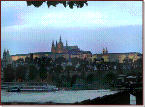 Coucher de soleil sur le pont et le chateau